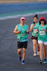 BIB: 5118, 50929, 50360
                            <button type="button" onclick="openModal(10516027)" class="btn btn-primary btn-sm float-right btn-popup" data-toggle="modal" data-target=".modal-high-quality">
                        <i class="fas fa-shopping-cart"></i> Add to Cart
                    </button>
                                            <button type="button" onclick="isThisMe(10516027, true)" class="btn btn-success btn-sm float-right btn-popup btn-isme hidden" data-toggle="tooltip" data-placement="bottom" title="นี่คือรูปของคุณใช่ไหม คลิกที่นี่เพื่อเอาเข้าอัลบั้ม">
                        <i class="fas fa-plus"></i> Add to album
                    </button>
                    <button type="button" onclick="isThisMe(10516027, false)" class="btn btn-warning btn-sm float-right btn-popup btn-isnotme hidden">
                        <i class="fas fa-ban"></i> Remove from album
                    </button>